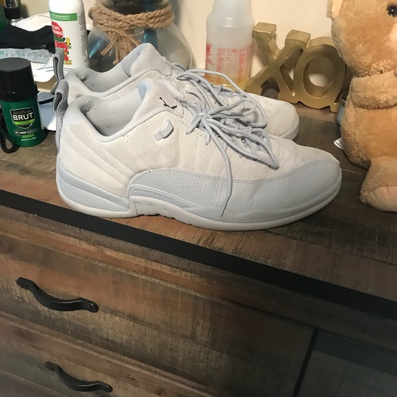 Air Jordan Retro 12 Low Wolf Grey - Picture 4 of 6